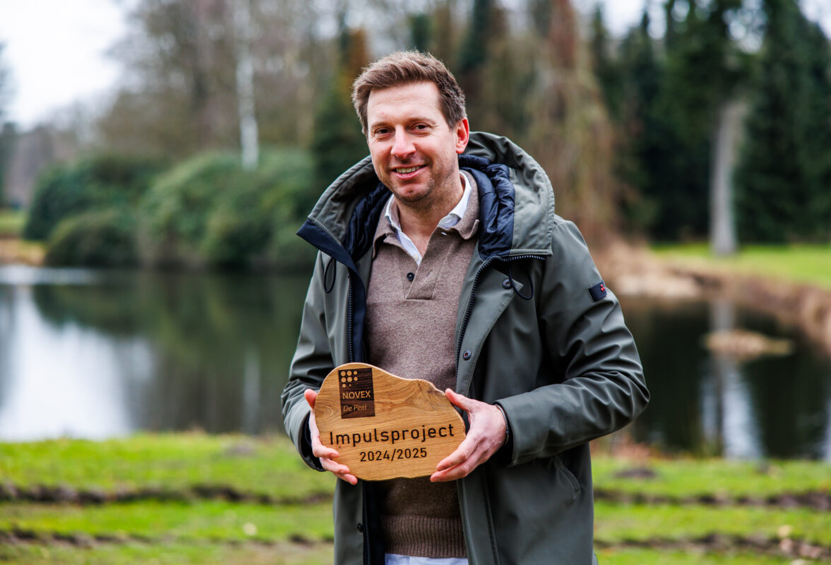 maarten met plaquette