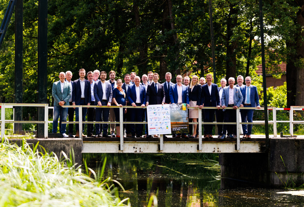 Ondertekening NOVEX De Peel SOK 300